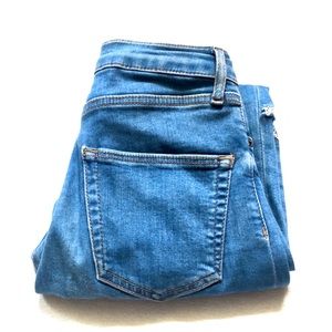 Top Shop Jamie Light Wash Distressed Jeans